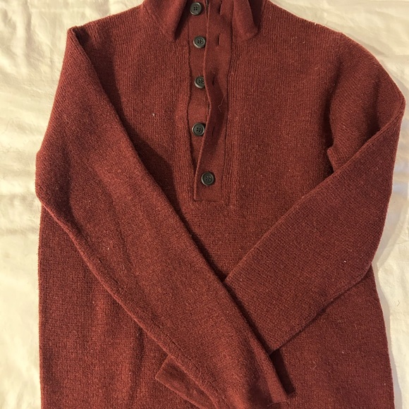 Theory Men’s Red Merino Wool Henley - Size L - Picture 4 of 5